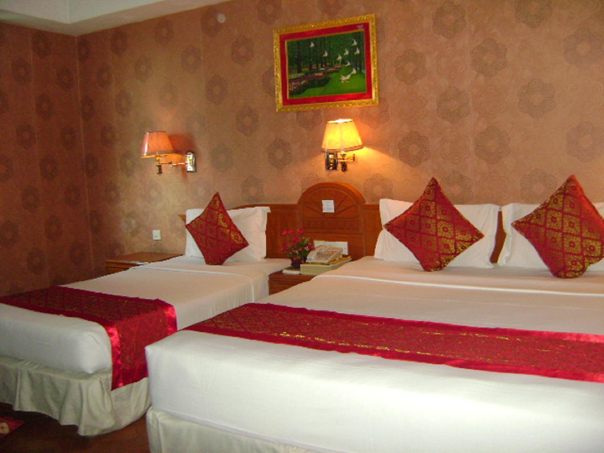 Excel Treasure Hotel Yangon Bagian luar foto